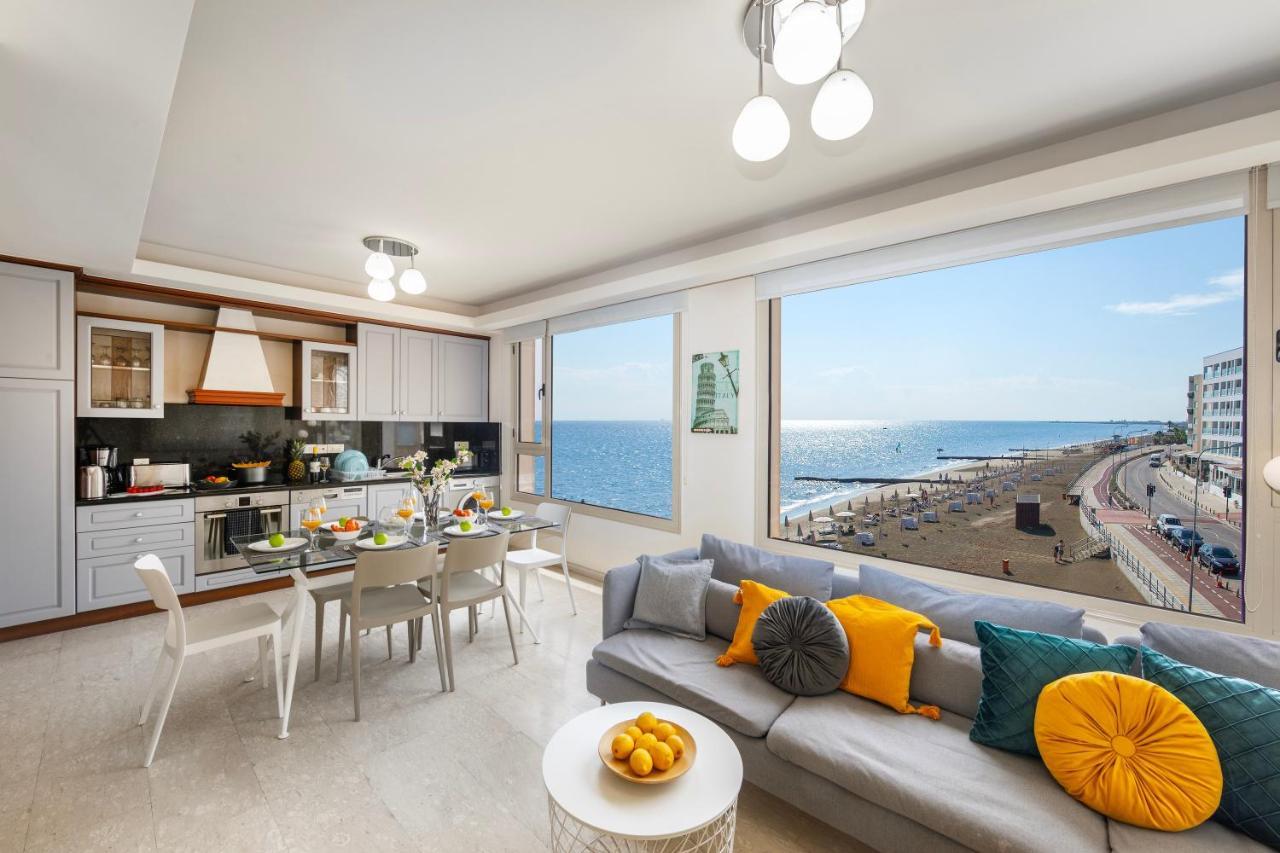 Mackenzie Beachfront Eftyhia Suite Λάρνακα Εξωτερικό φωτογραφία