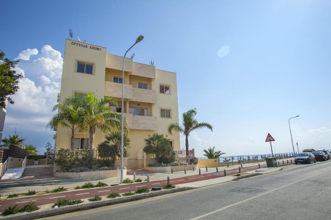 Mackenzie Beachfront Eftyhia Suite Λάρνακα Εξωτερικό φωτογραφία